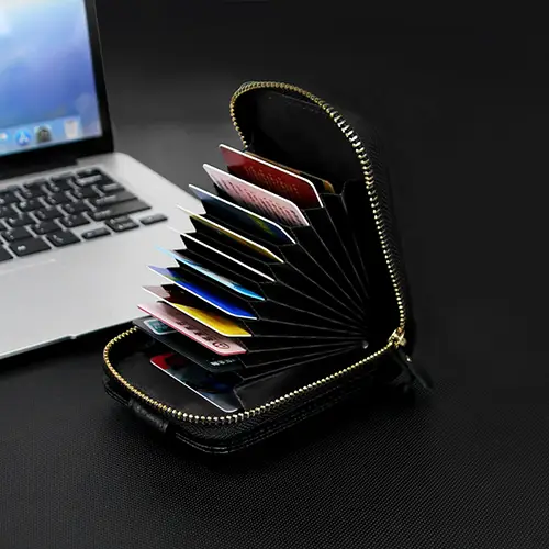 Compact Accordion-Style Leather Card Wallet with Zipper Closure